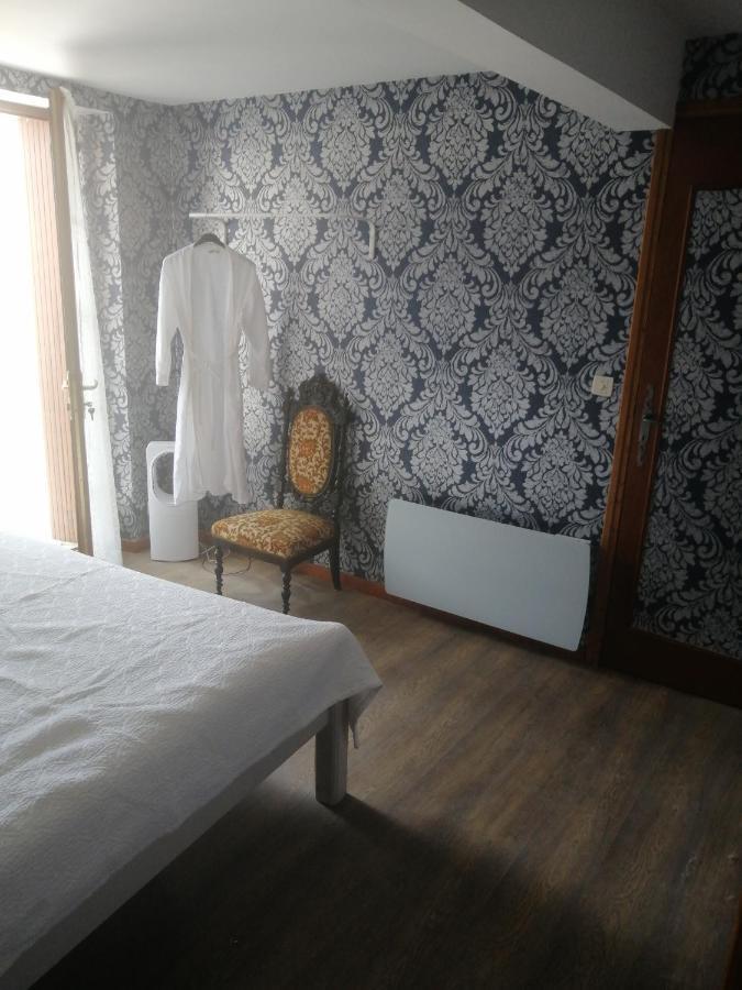 The Courtyard Bed & Breakfast Couiza ภายนอก รูปภาพ