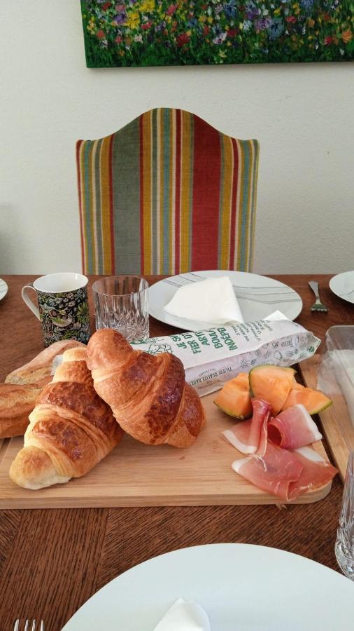 The Courtyard Bed & Breakfast Couiza ภายนอก รูปภาพ